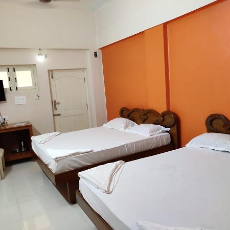 Sibi Lodge Coimbatore Esterno foto