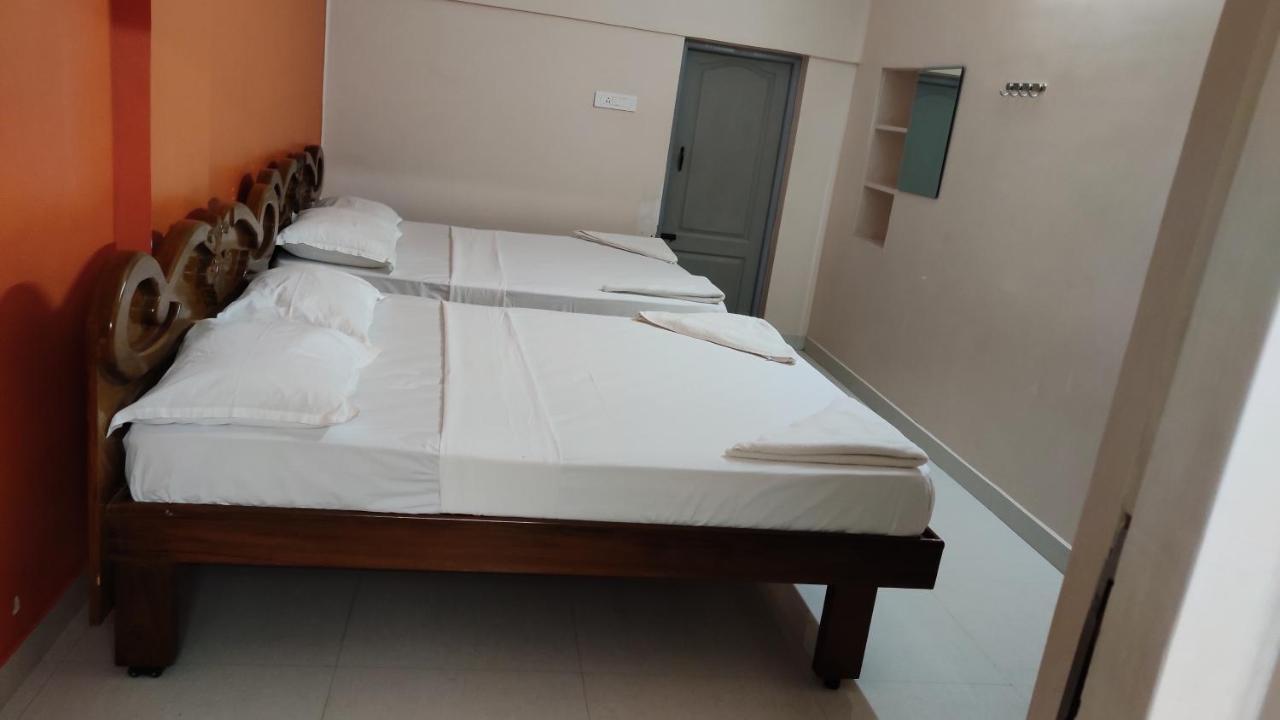 Sibi Lodge Coimbatore Esterno foto