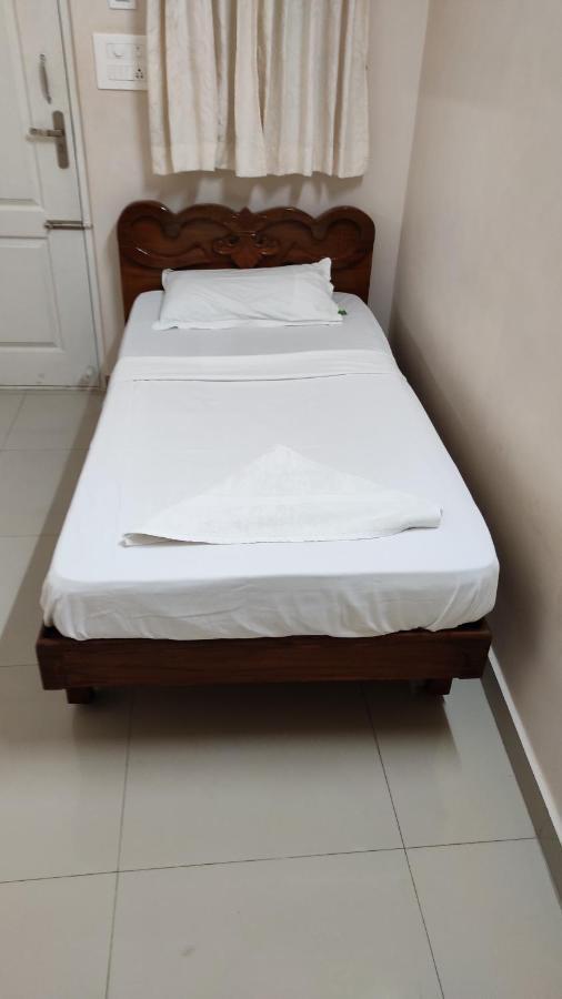 Sibi Lodge Coimbatore Esterno foto