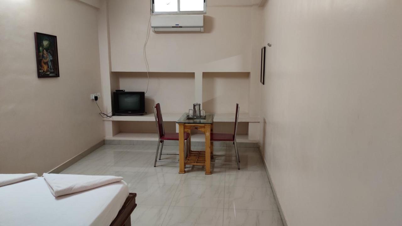 Sibi Lodge Coimbatore Esterno foto