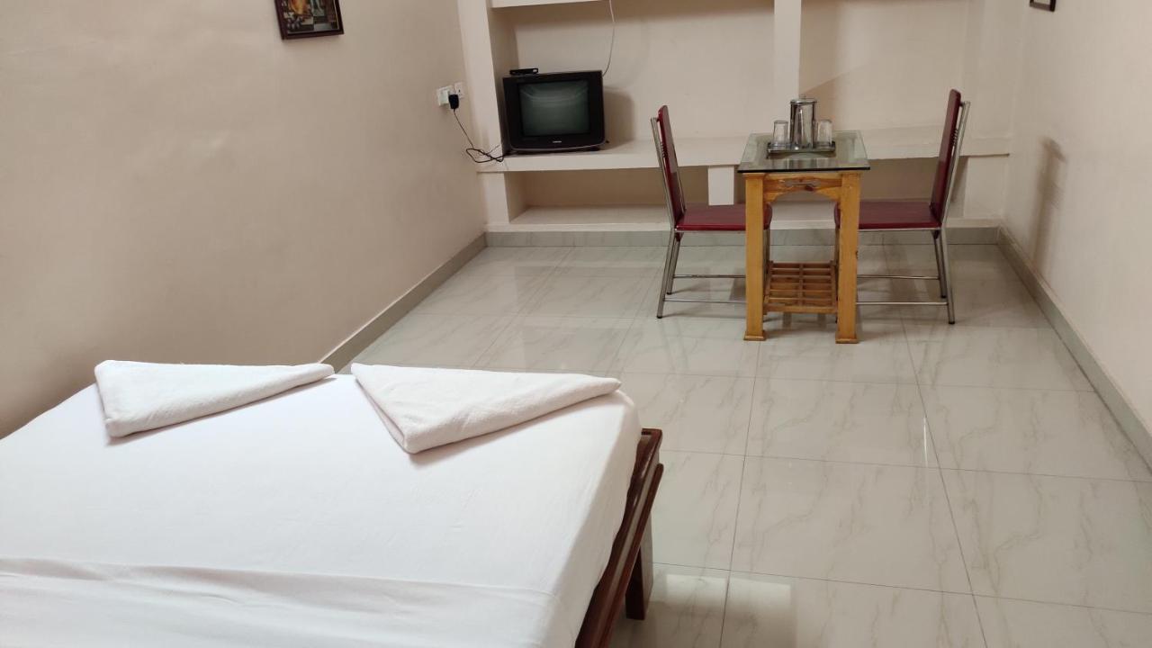 Sibi Lodge Coimbatore Esterno foto
